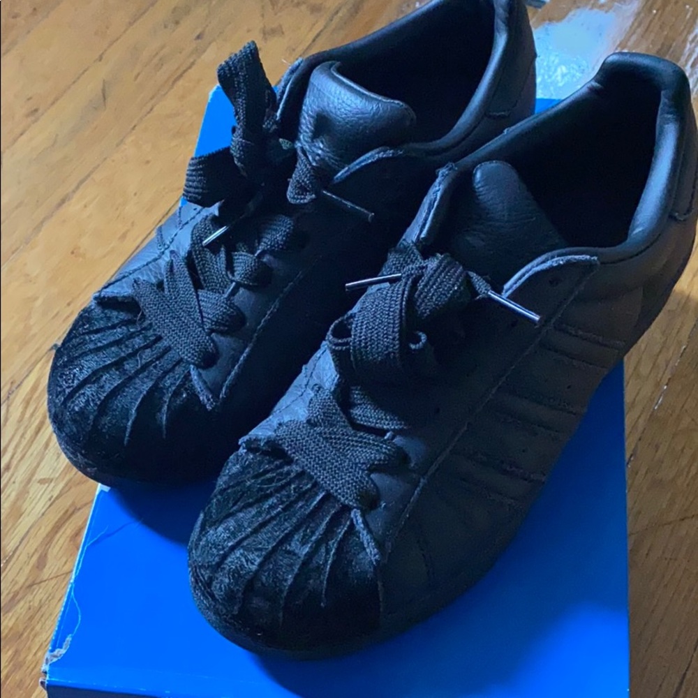 SPECIAL EDITION Adidas Superstar